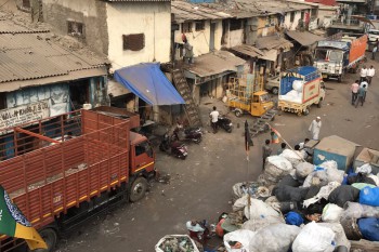 インド ダラヴィの奇跡～アジア最大のスラム街が確立したビジネスモデル～